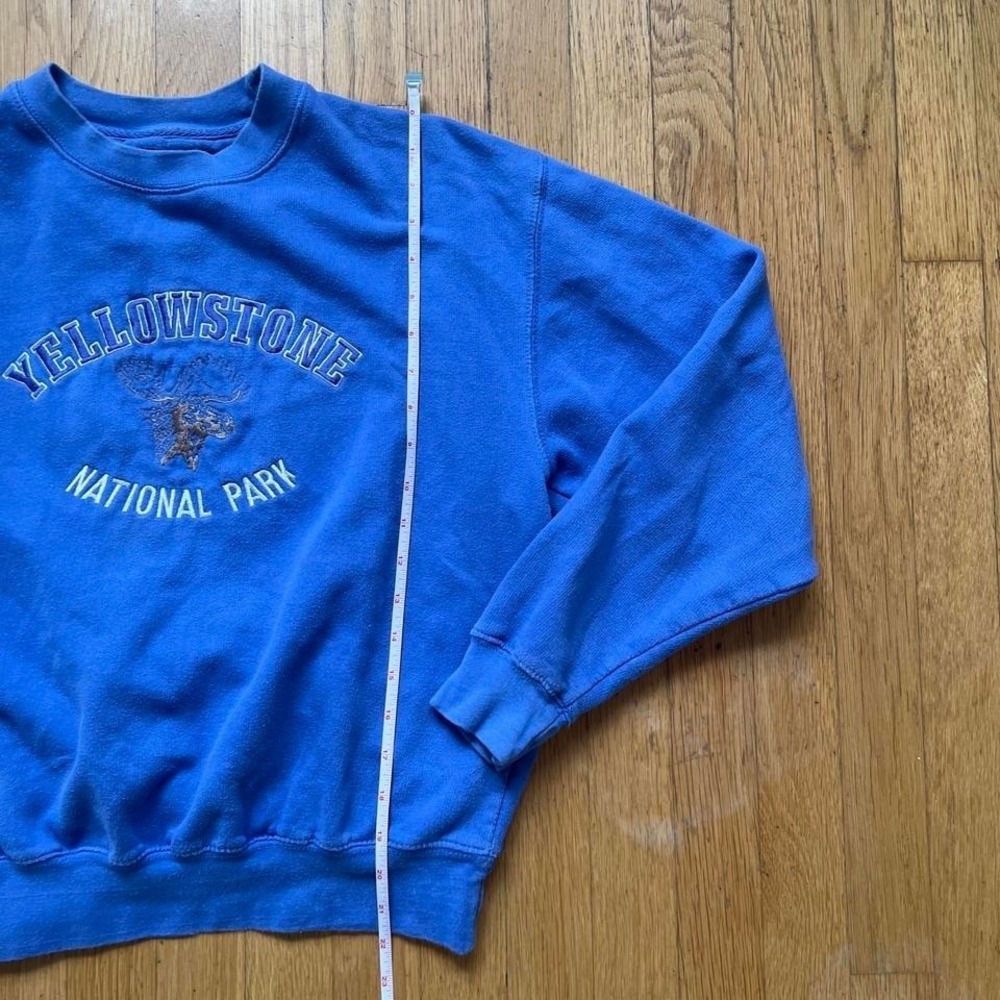 Yellowstone National Park Blue Crewneck Sweatshirt Women's Small 80% Cotton - Picture 5 of 8